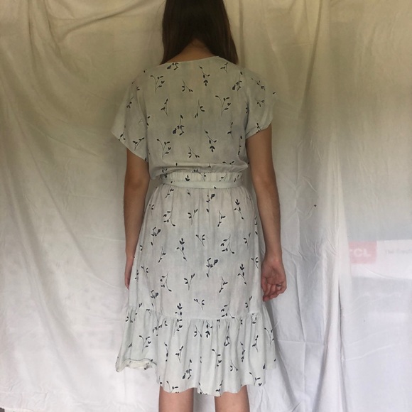 Universal Thread Blue Floral Dress - Picture 3 of 4